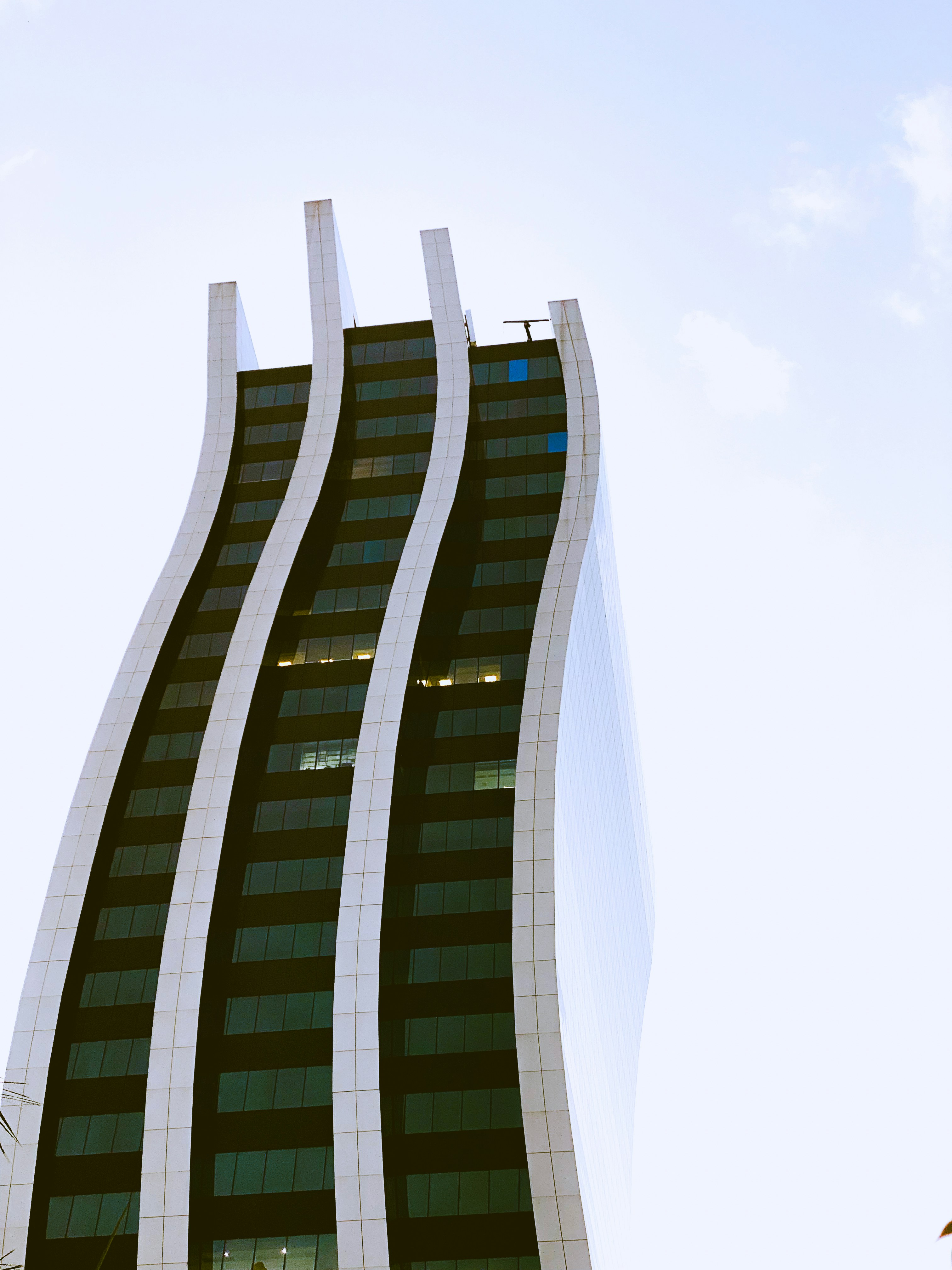 Edificio moderno — arquitectura internacional